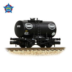 378-005 20T Anchor-Mounted Tank Wagon 'Esso' Black