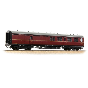 34-462A LNER Thompson Brake Second Corridor Coach, No. E16859E in BR Maroon