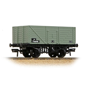 37-158D 8 Plank Fixed End Wagon BR Grey (early)