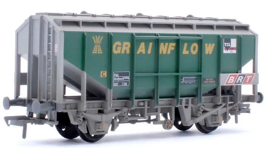 Bachmann 33-132B 35 Ton PAA Bulk Grain Wagon 'Grainflow' Green & Grey No. BRT 7781 - Weathered