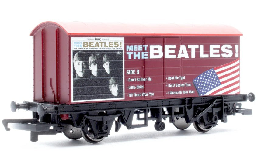 Hornby R60300 Meet The Beatles 'Please Please Me' US and UK Album Covers Wagon