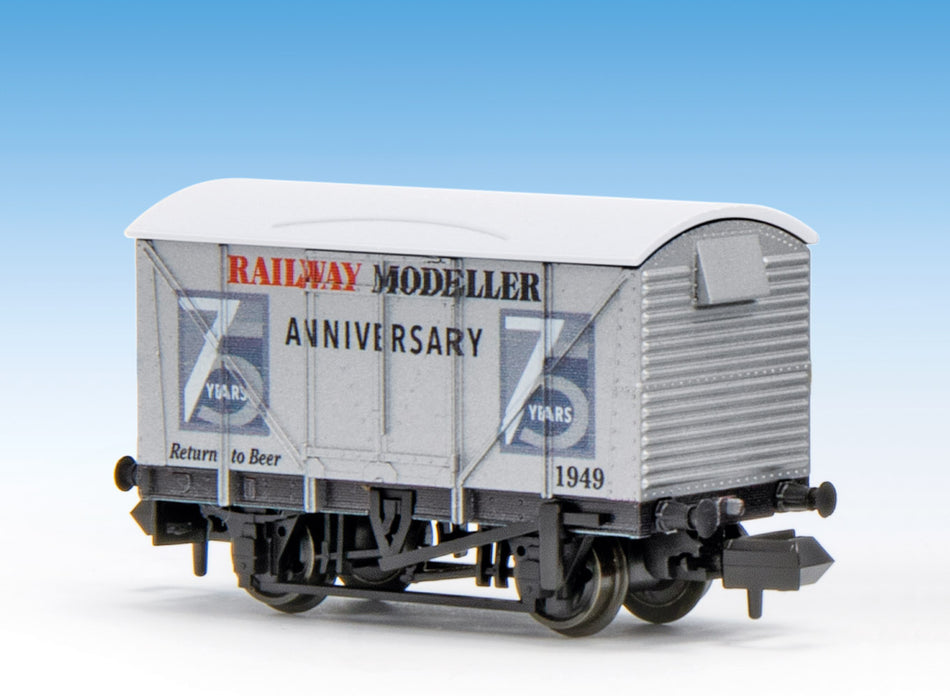 Railway Modeller 75th Anniversary - 12 Ton Plywood-Sided Van - N Gauge