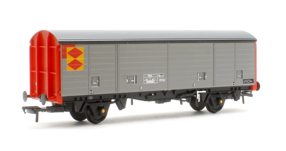 38-147A BR VDA Van BR Railfreight Distribution Sector No.200882