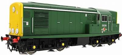 E84708 EFE-Rail Class 15 D8239 BR Green with Full Yellow Ends