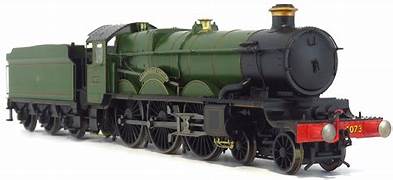 R30328 GWR Castle Class 4-6-0 No. 4073 Caerphilly Castle