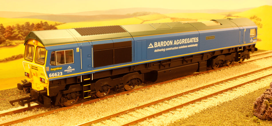 R30024 Hornby Class 66/6 66623 "Bill Bolsover" in Freightliner / Bardon Aggreggates blue