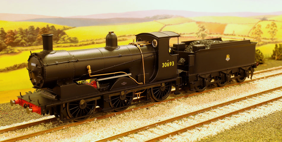 R3240 Hornby Drummond Class 700 0-6-0 30693 in BR black with early emblem