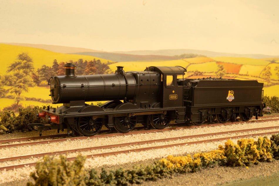 32-301A Bachmann Class 2251 0-6-0 Collett Goods 3212 in BR black with early emblem and Collett tender