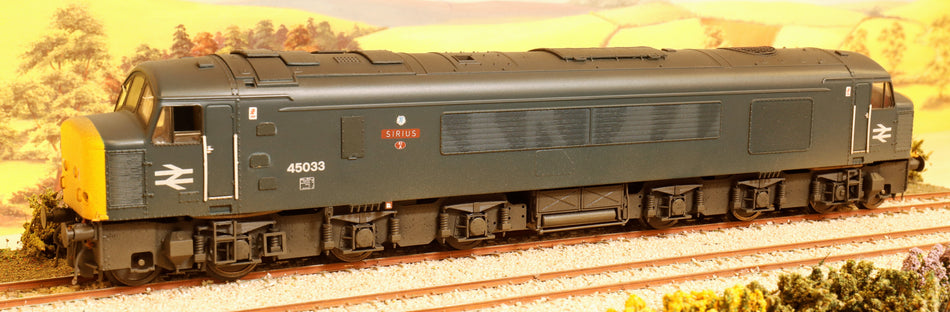 Heljan 45304 - BR Class 45/0 45033 - BR Blue Weathered 'Sirius'