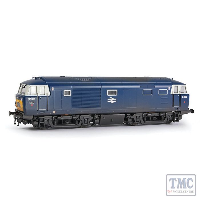 E84004 EFE Rail Class 35 Hymek D7056 BR Blue (Yellow Panels & White Cab Windows) - weathered